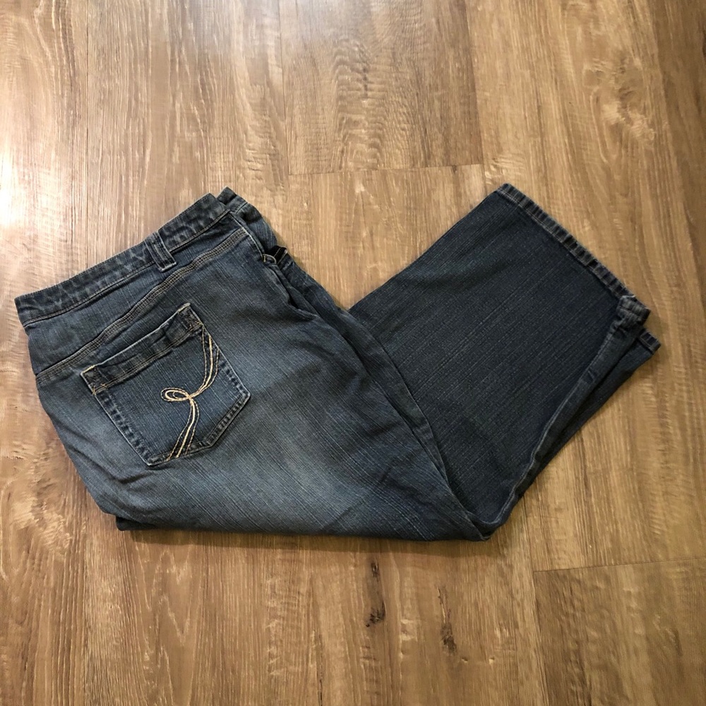 LA Blues Capri Jeans